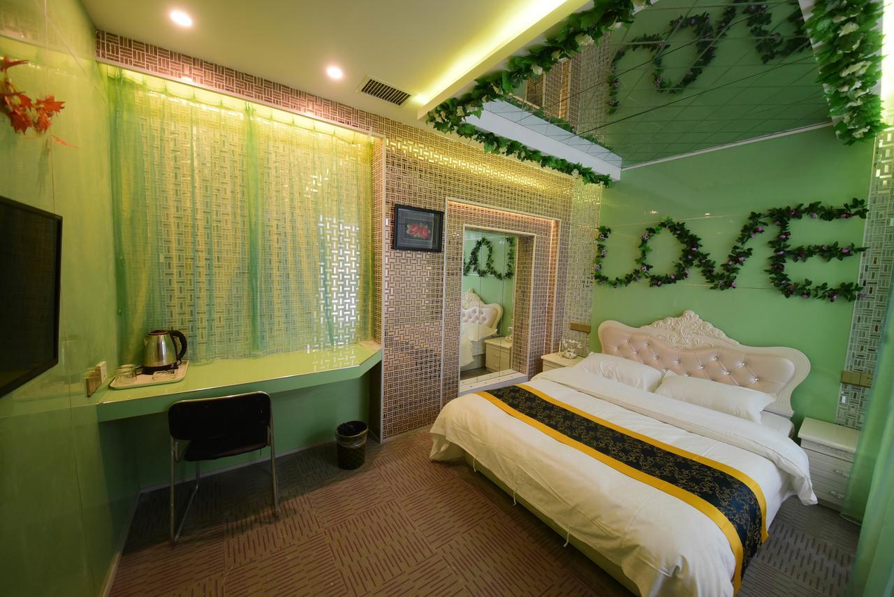 Century Hua Na Loves Boutique Hotel Ціндао Екстер'єр фото