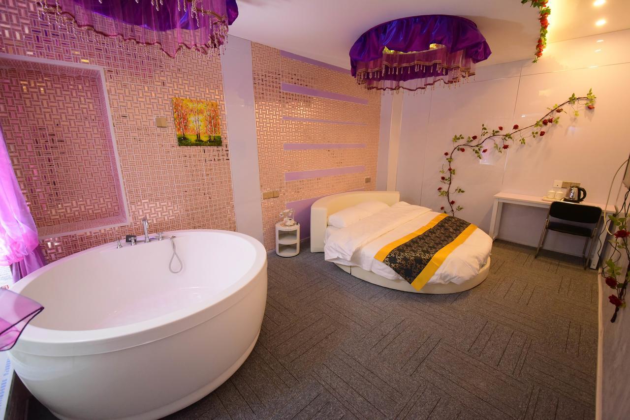 Century Hua Na Loves Boutique Hotel Ціндао Екстер'єр фото