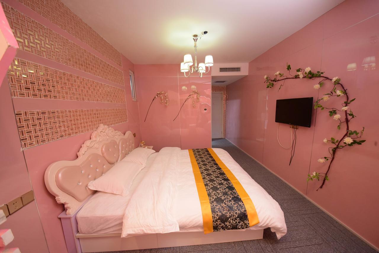 Century Hua Na Loves Boutique Hotel Ціндао Екстер'єр фото