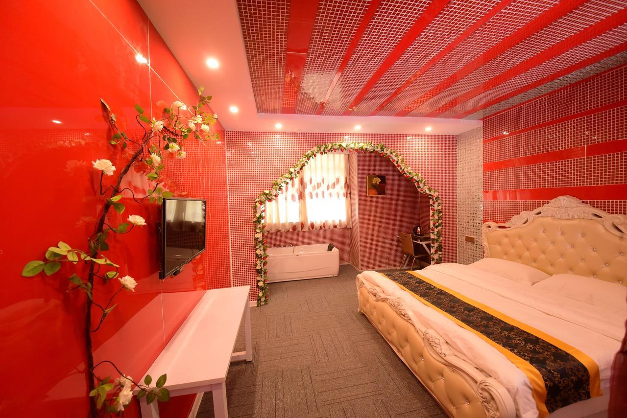 Century Hua Na Loves Boutique Hotel Ціндао Екстер'єр фото