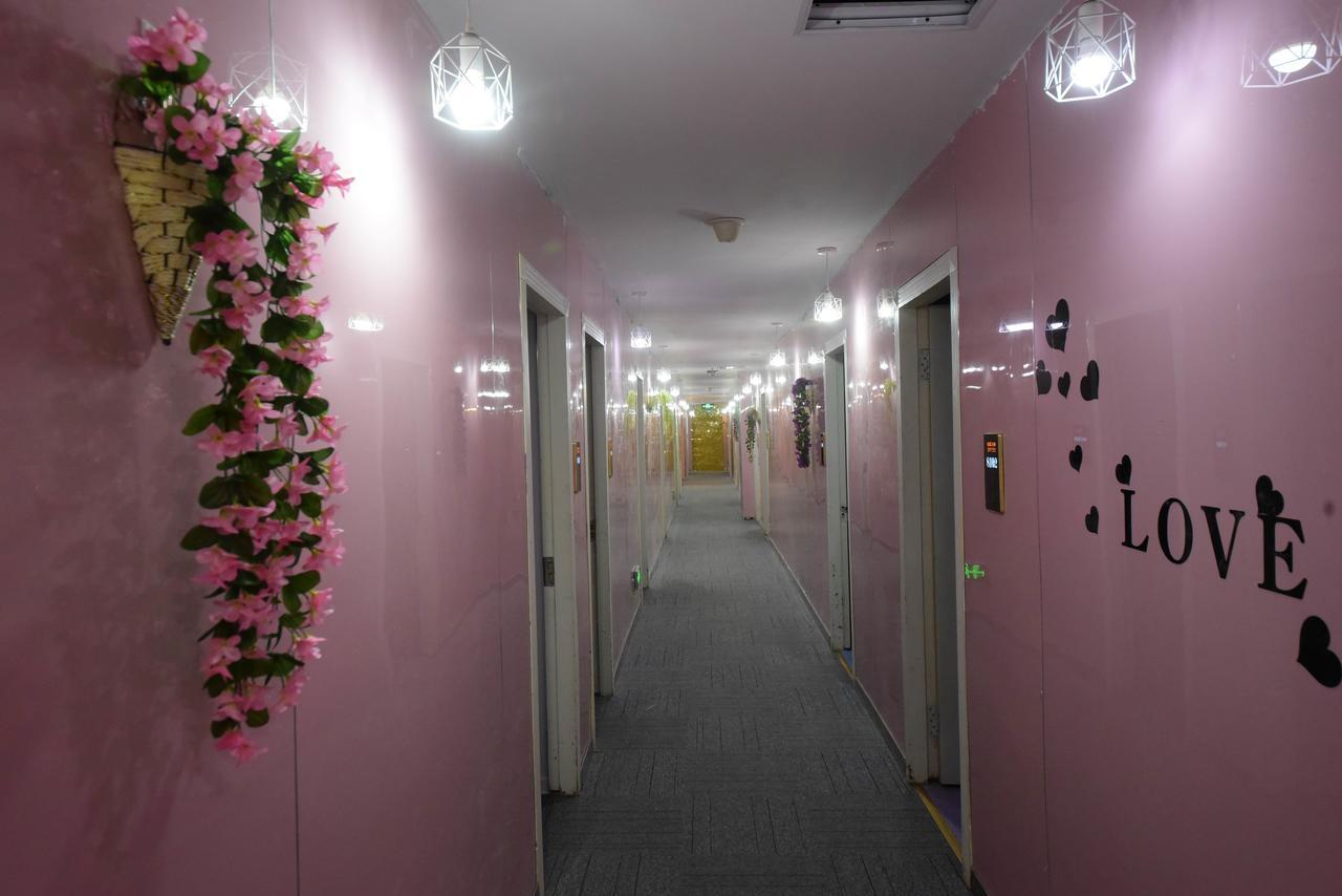 Century Hua Na Loves Boutique Hotel Ціндао Екстер'єр фото