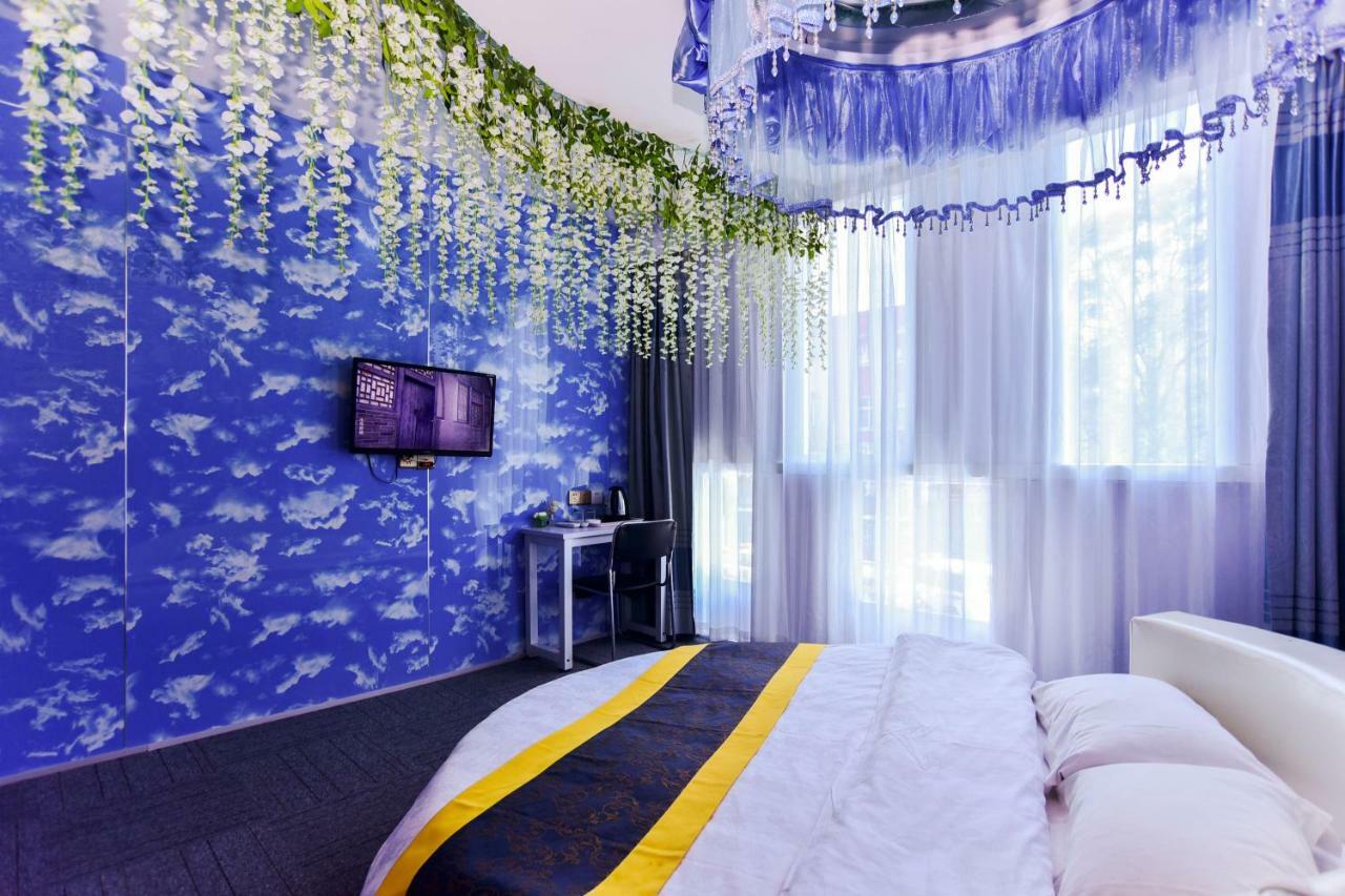 Century Hua Na Loves Boutique Hotel Ціндао Екстер'єр фото